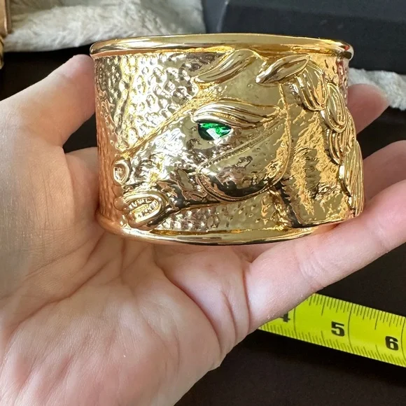 Catwalk John Gold-Tone Horse Head Cuff Bracelet – Heavy Statement Designer Piece - Picture 2 of 8